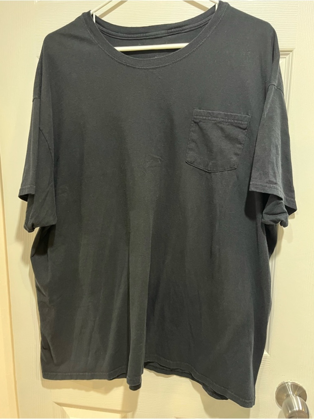 Basic Men's Black Pocket T‑Shirt | Hanes